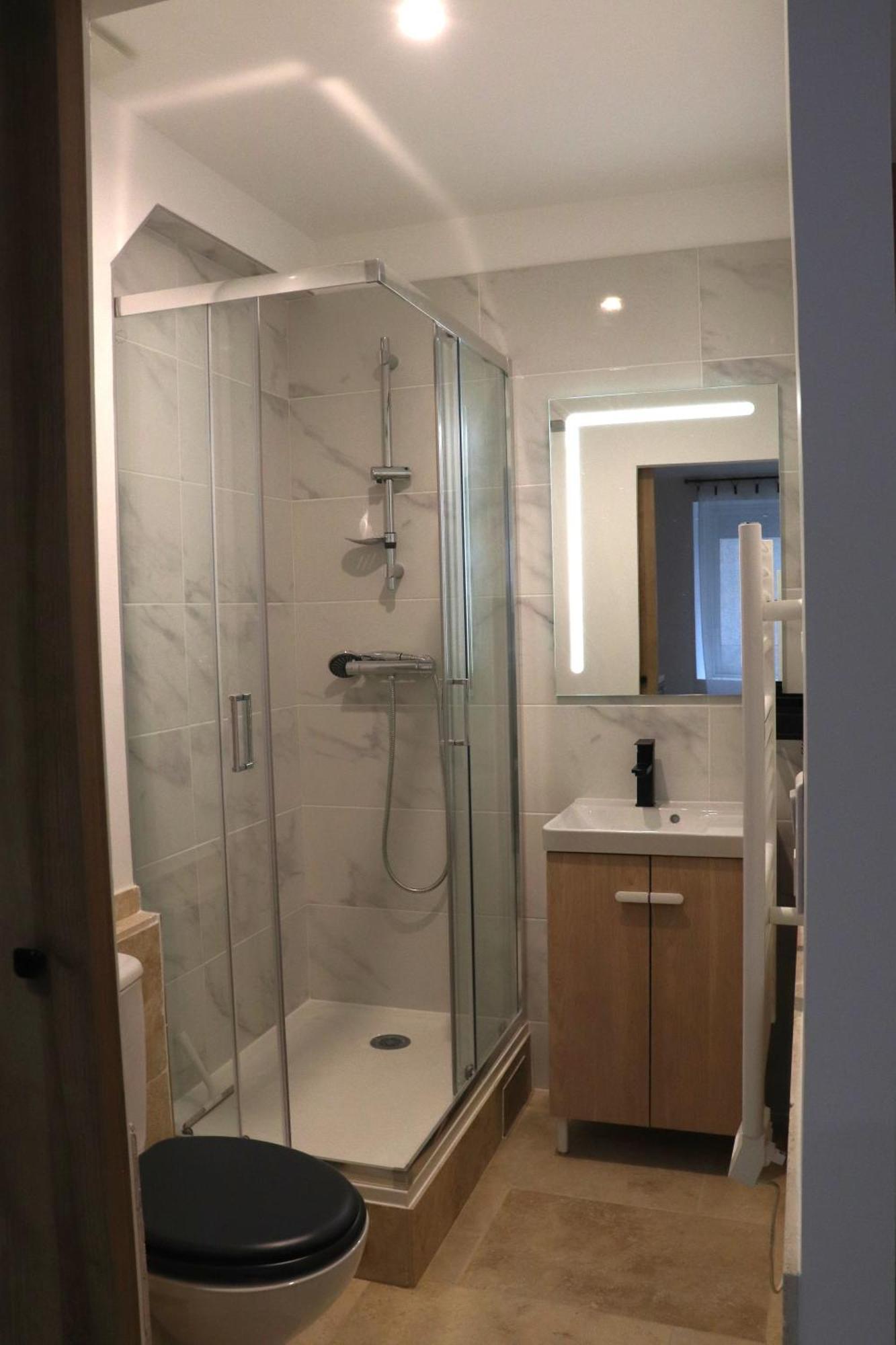 Superbes Appartements Modernes Et Neufs Bagnols-sur-Cèze Exteriör bild